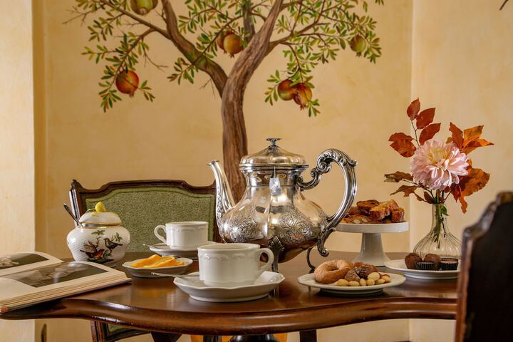Breakfast/Coffee Service 63 of 86