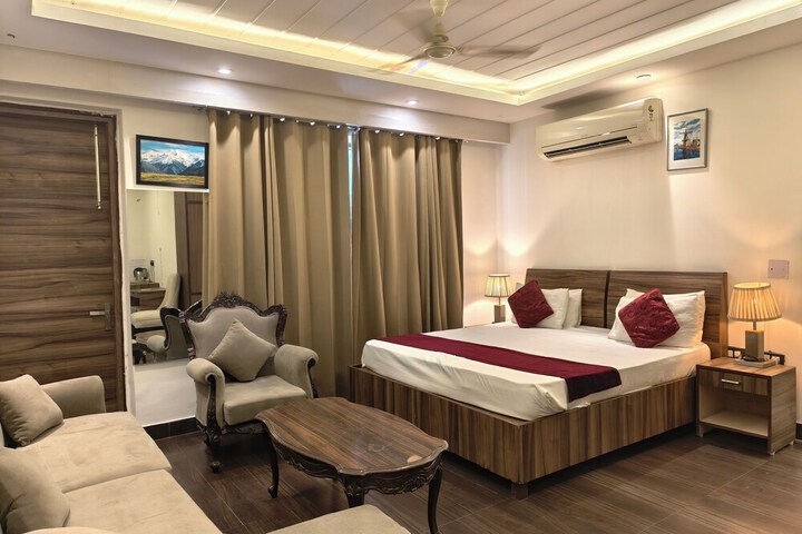 Room 55 of 90