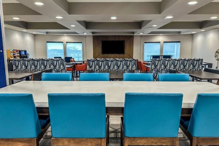 Breakfast/Coffee Service 42 of 53