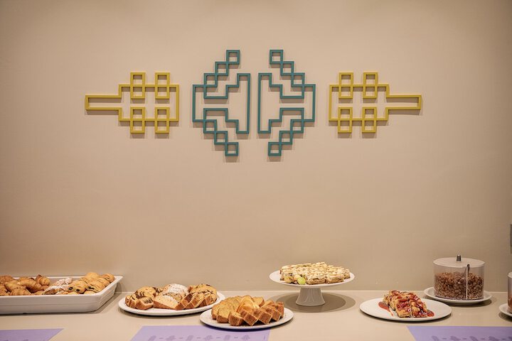 Dining 63 of 87