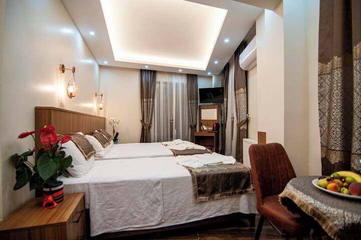 Room 19 of 62