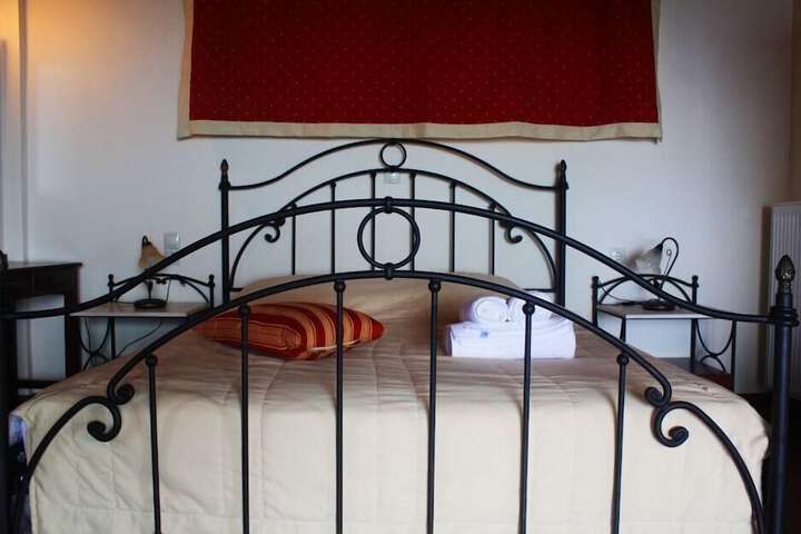 Room 5 of 31