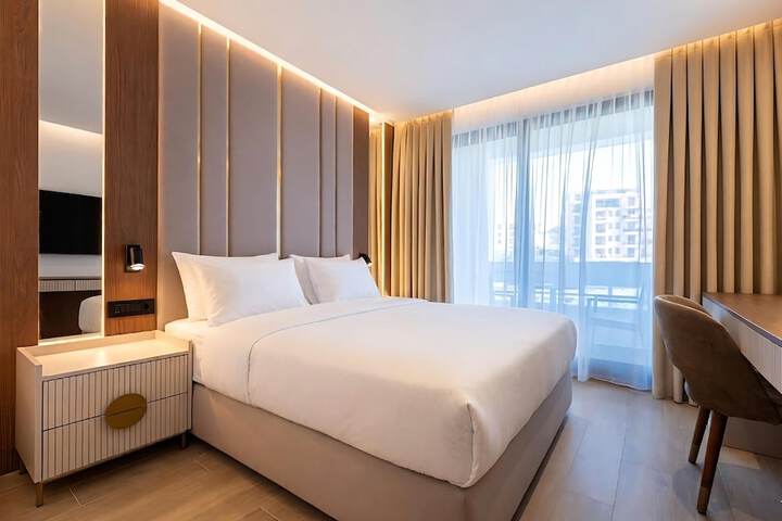 Room 57 of 211