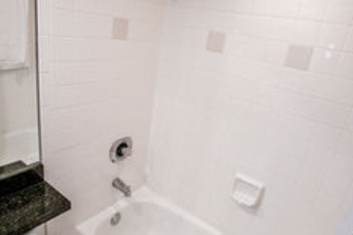 Room 13 of 129