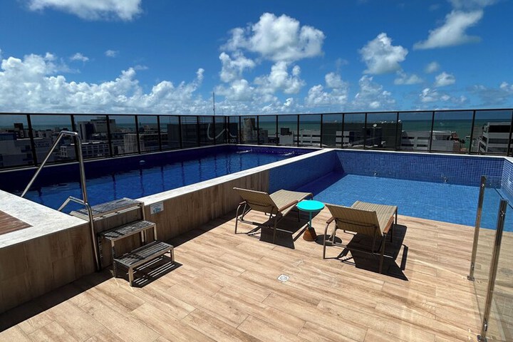 Pool 17 of 27