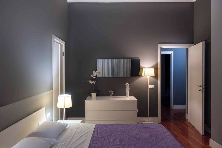 Room 114 of 212