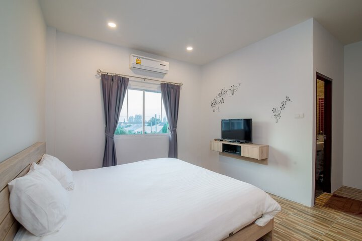 Room 38 of 138