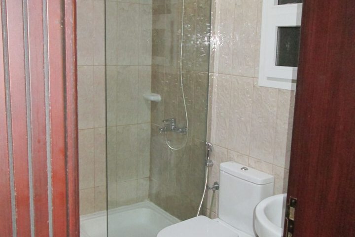 Room 7 of 13