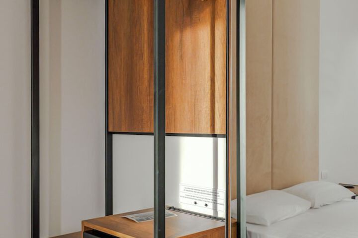Room 19 of 52