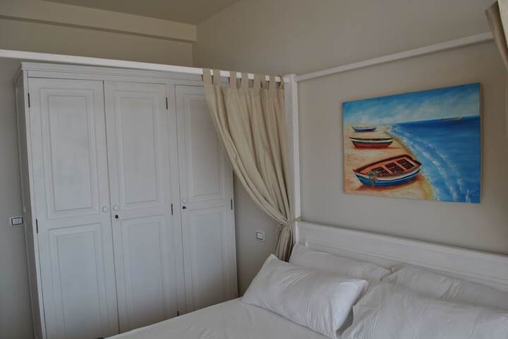 Room 26 of 39