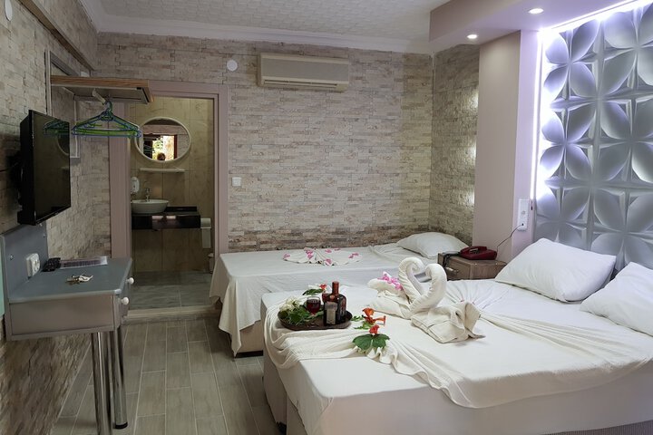 Room 3 of 18