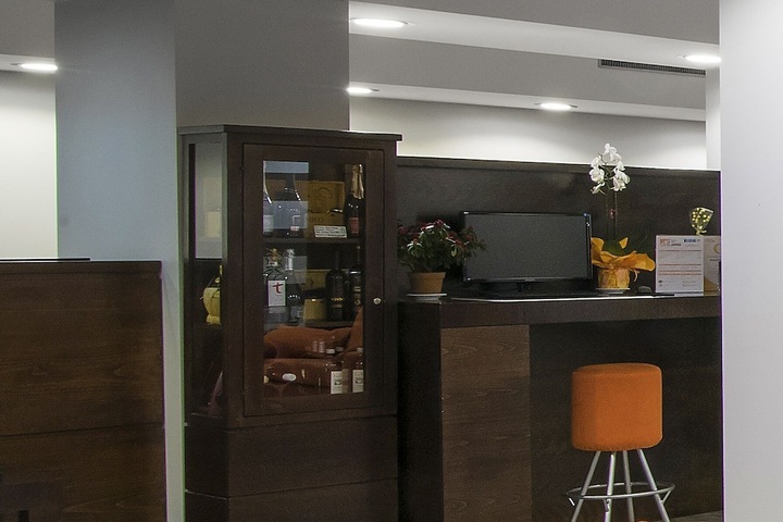 Business Center 36 of 41