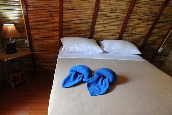 Room 8 of 19