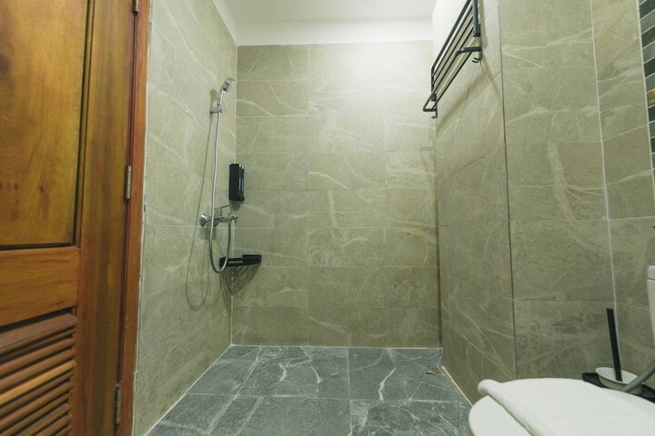 Room 123 of 148