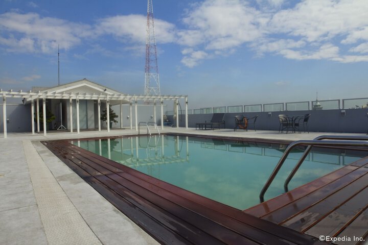 Pool Hotel