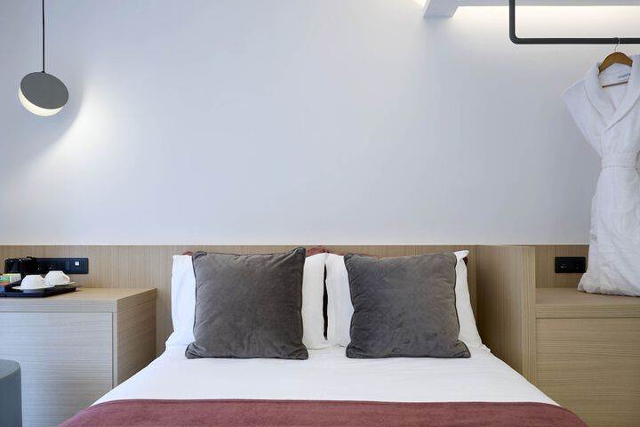 Room 3 of 29