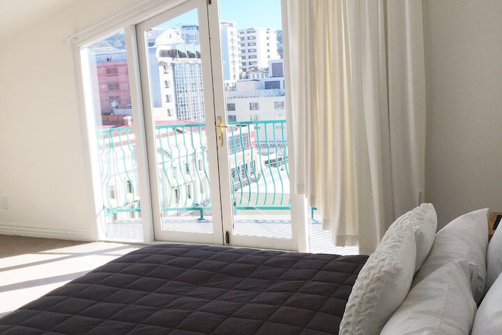 Room 10 of 129