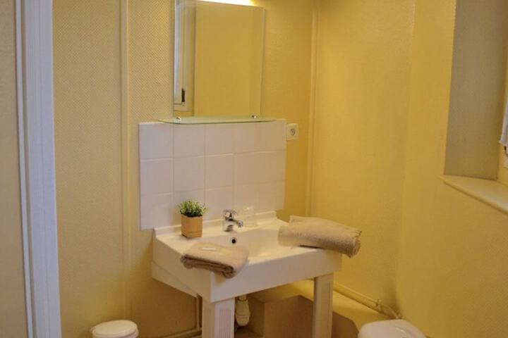 Clean Restrooms