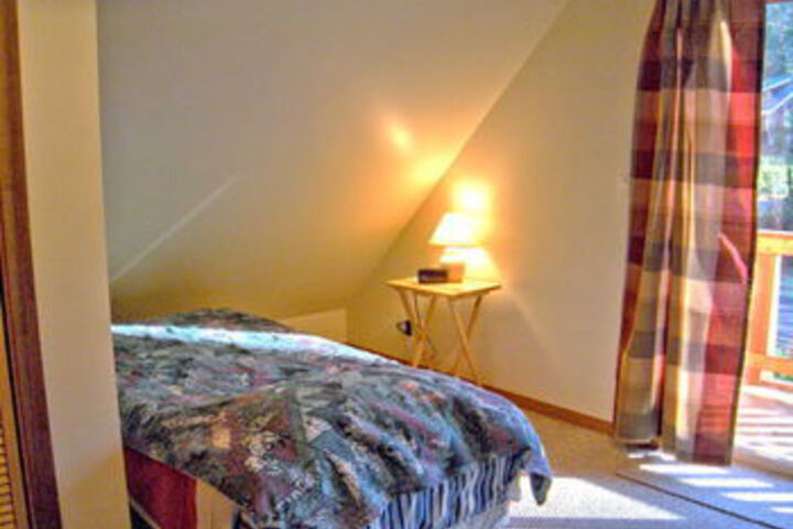 Room 110 of 697