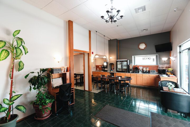 Guest Lobby