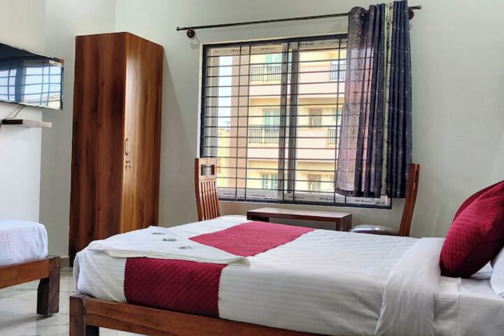 Room 4 of 15