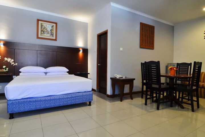 Room 9 of 21