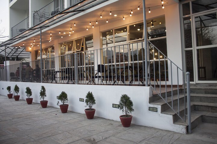 Hotel 2 of 49