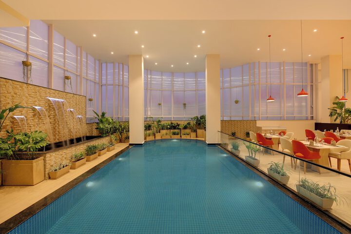 Pool 44 of 70