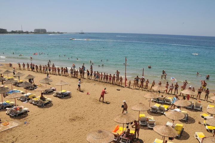 Beach 38 of 60
