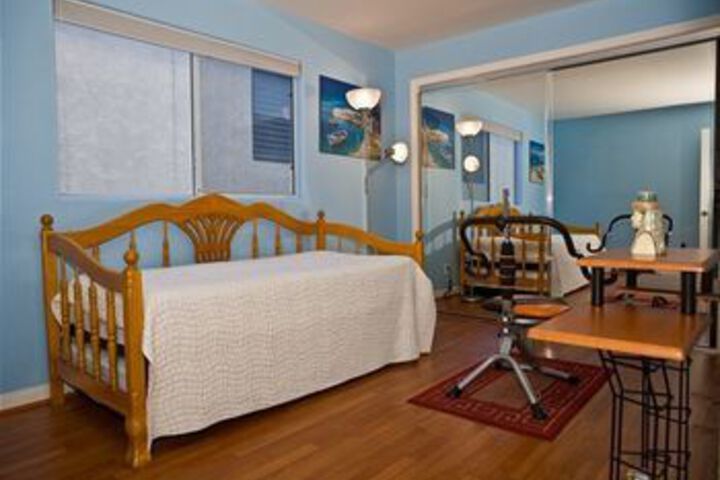 Room 11 of 23