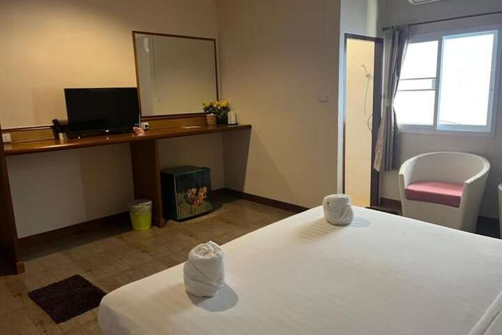 Room 17 of 123