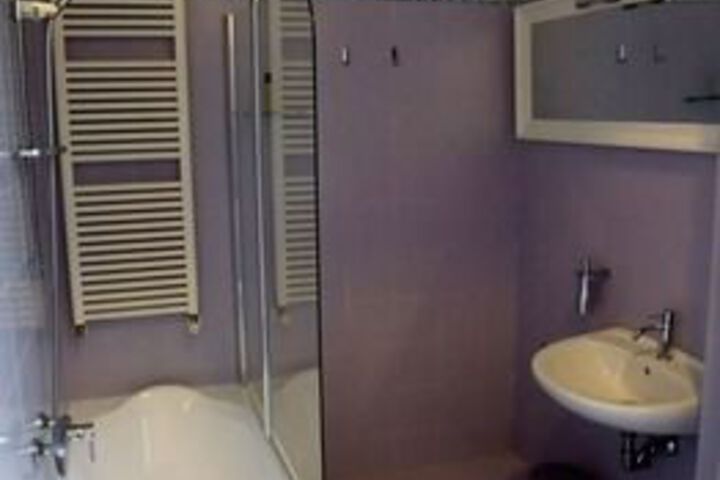 Room 3 of 52