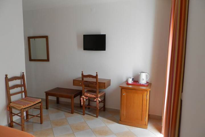 Room 7 of 40