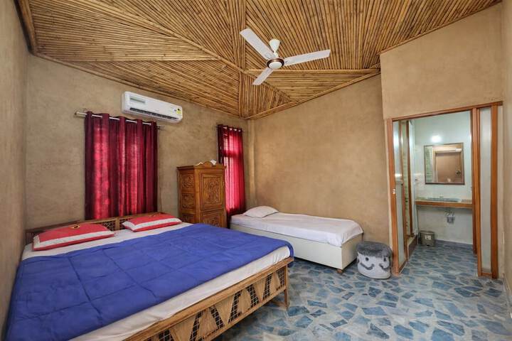Room 19 of 64