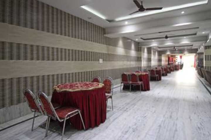 Ballroom/Hall 3 of 20