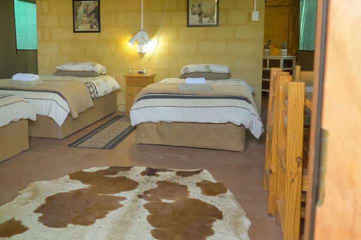 Room 6 of 44