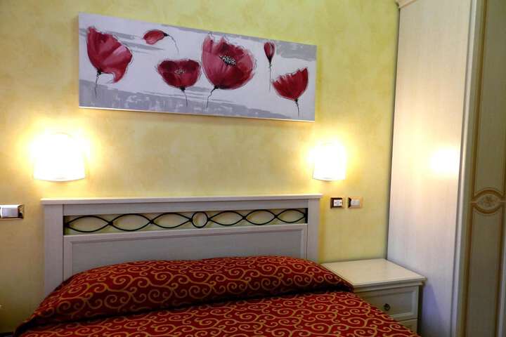 Room 30 of 61