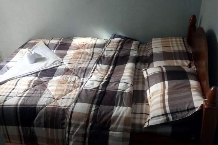 Room 5 of 11