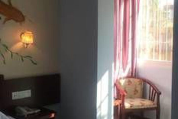 Room 7 of 36