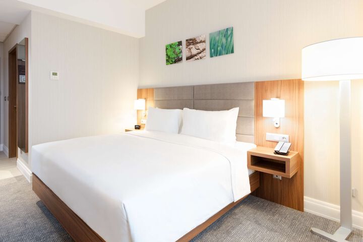 Room 45 of 115