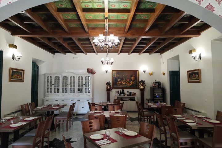 Dining 42 of 74