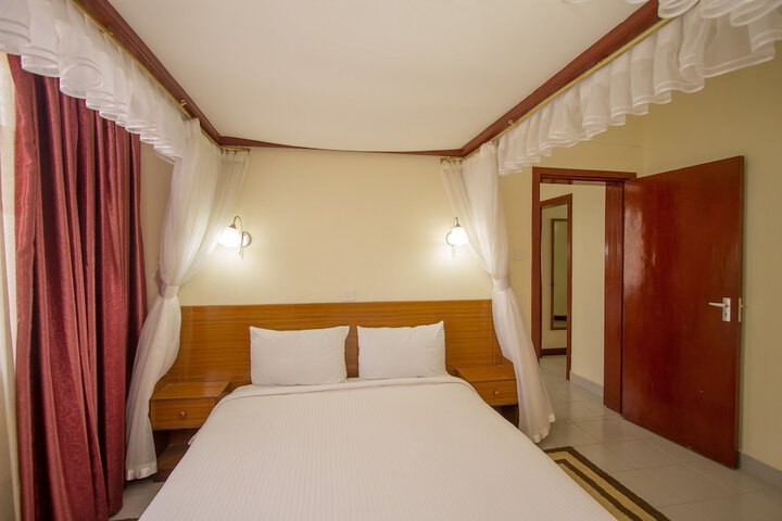 Room 7 of 46