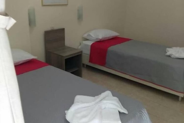 Room 5 of 13