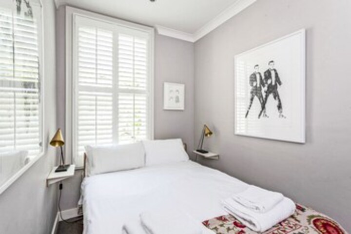 Room 26 of 26