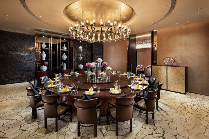 Dining 76 of 133