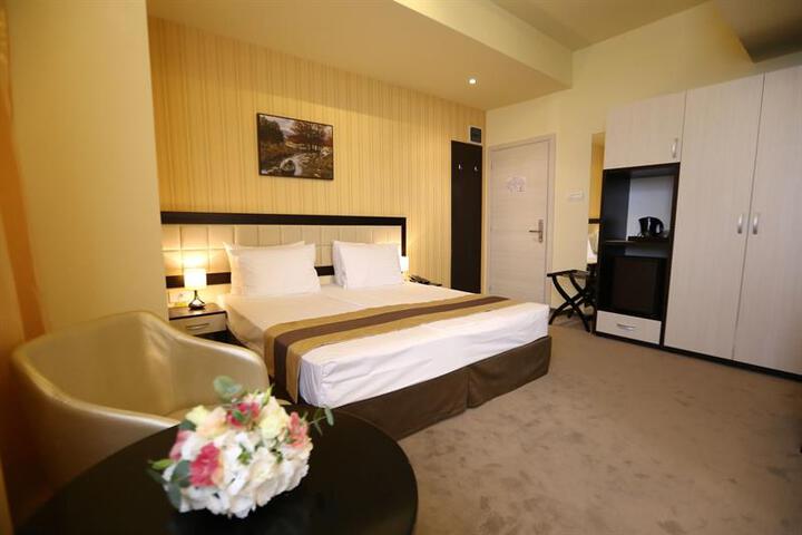 BRISTON (EX BEST WESTERN PLUS BRISTON)