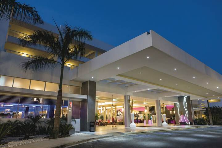 Hotel 96 of 108