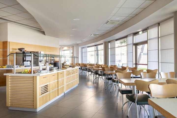 Dining Photos