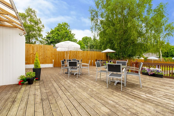 Terrace/Patio 3 of 17
