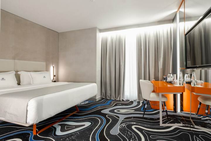 Room 10 of 67